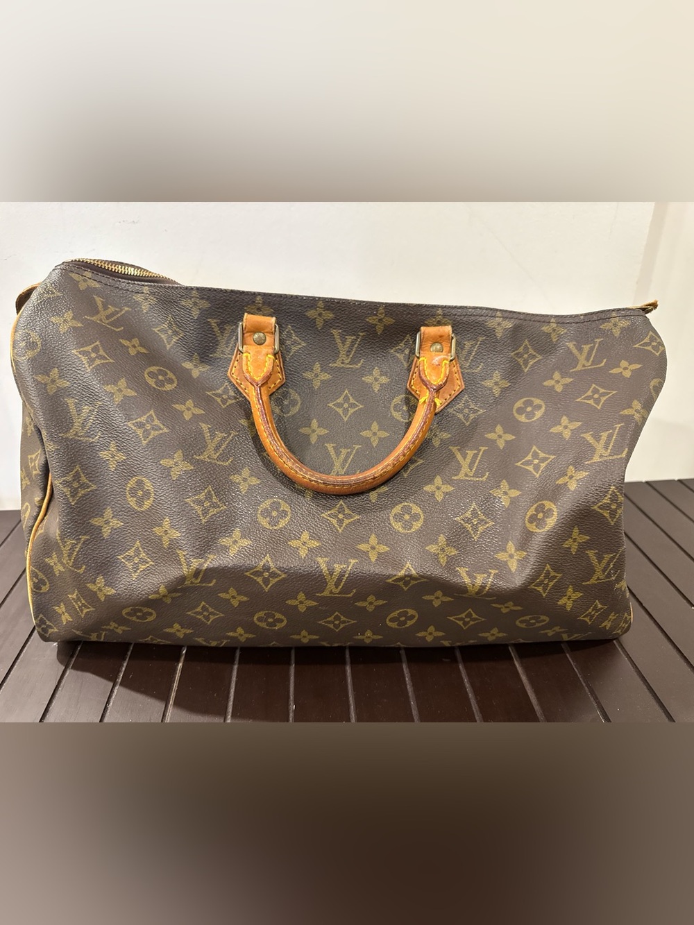 Louis Vuitton Speedy 40 Monogram Canvas Boston Bag - Picture 2 of 16